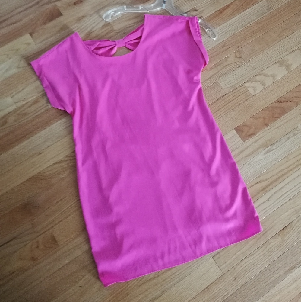 Pink Dress w/ Exposed Back & Bow Detail at Back